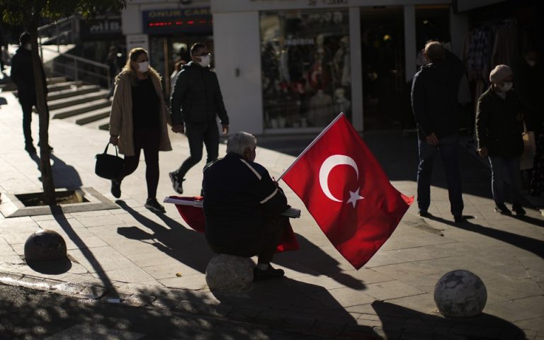 Τουρκία: Αύξηση του κατώτατου μισθού 50% το 2022