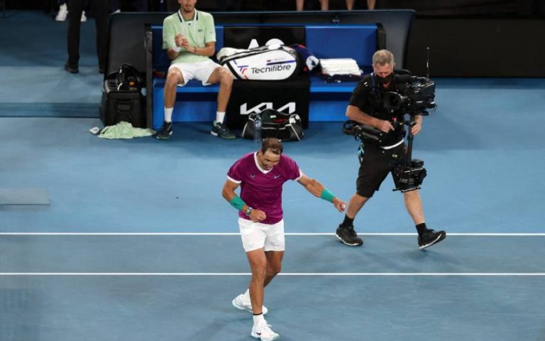 Australian Open: Επική ανατροπή από Ναδάλ – Επικράτησε του Μεντβέντεφ με 3 – 2