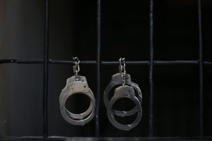 Μενίδι: Συνελήφθη 27χρονη για διακίνηση ναρκωτικών