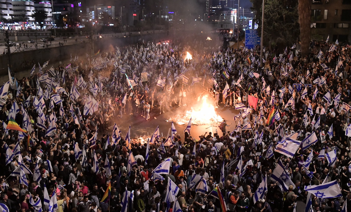 «Βράζει» το Ισραήλ – Μαζικές διαδηλώσεις και απεργίες