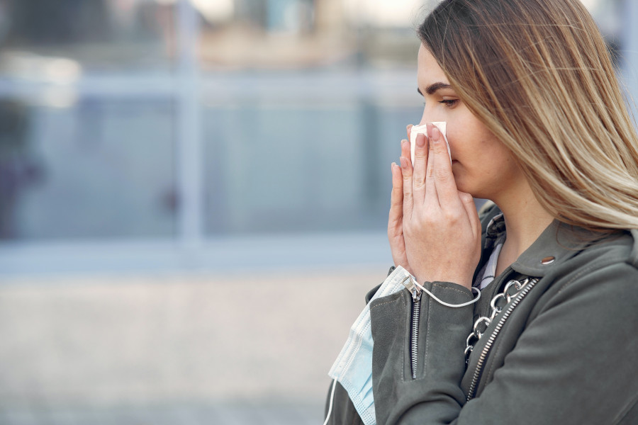 Αλλεργίες της Άνοιξης: Τα «ύποπτα» συμπτώματα για να τις ξεχωρίσετε