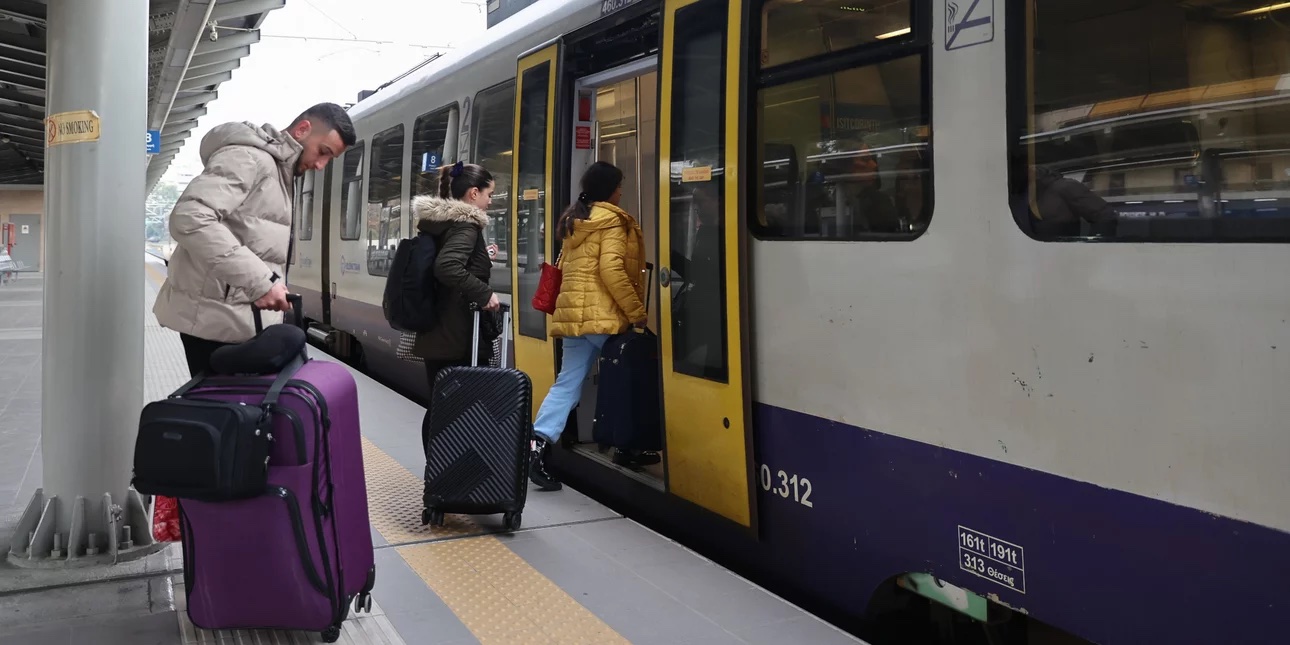 Επανεκκίνηση δρομολογίων τρένων: Οι επιβάτες αποφεύγουν τα πρώτα βαγόνια