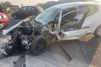 Τροχαίο στην Οινόη: Νεκρός ο οδηγός αυτοκινήτου που συγκρούστηκε μετωπικά με φορτηγό